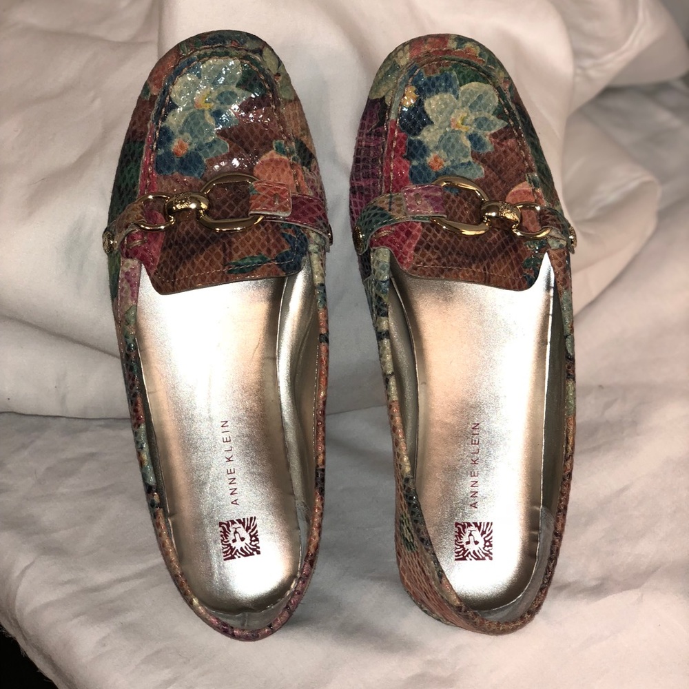 Anne Klein Yetta Slip On Floral & Reptile Loafer